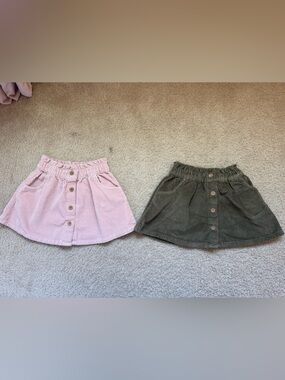 Little Planet Organic lot of 2 corduroy skirts green and pink 4T